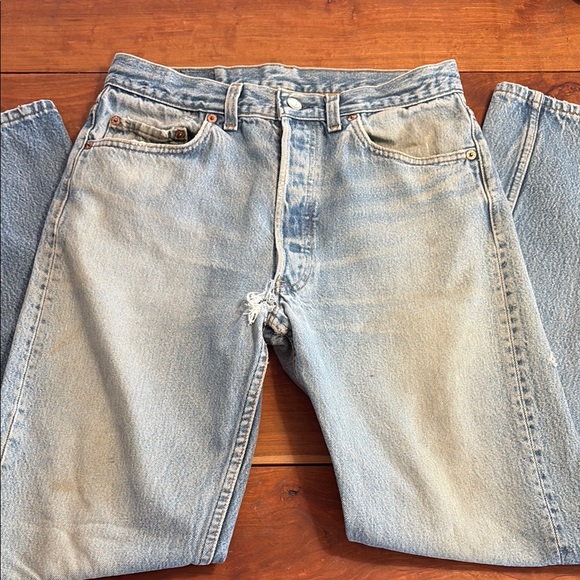 Vintage 1980’s Levi’s 501 Made in USA Button Fly Crotch Hole Repair